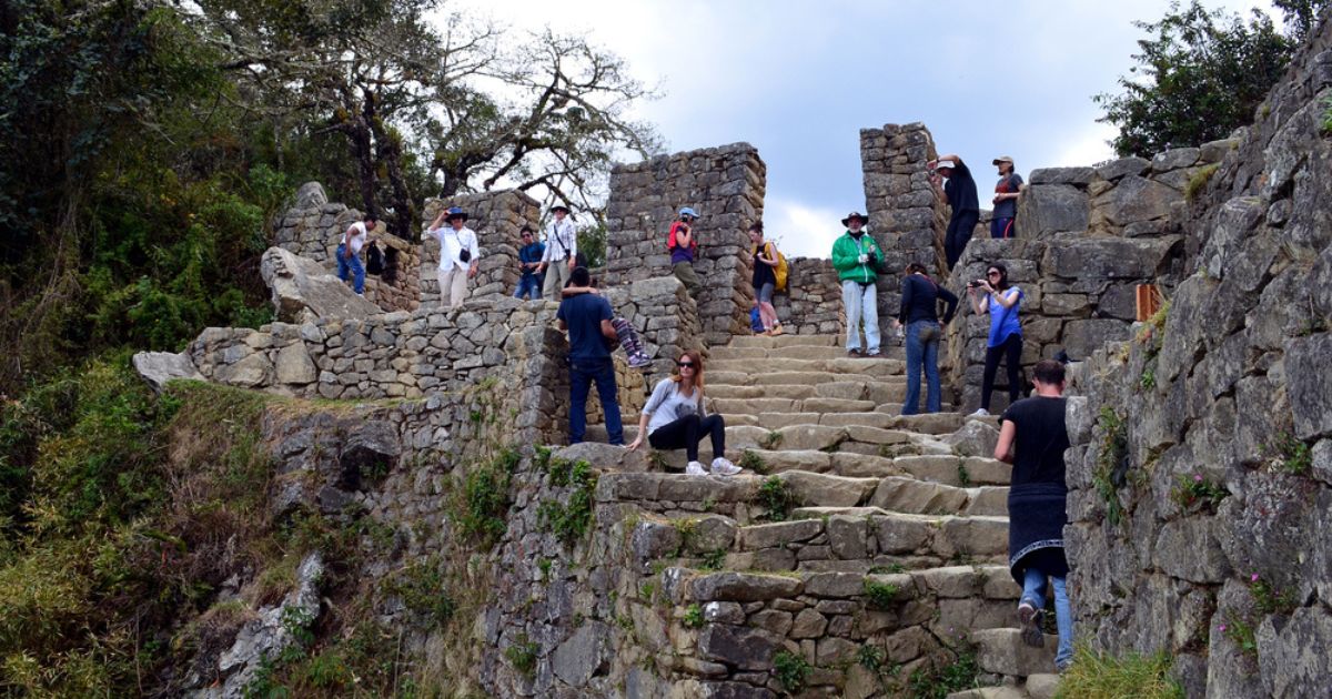 Cuáles serían las consecuencias sobre el turismo play