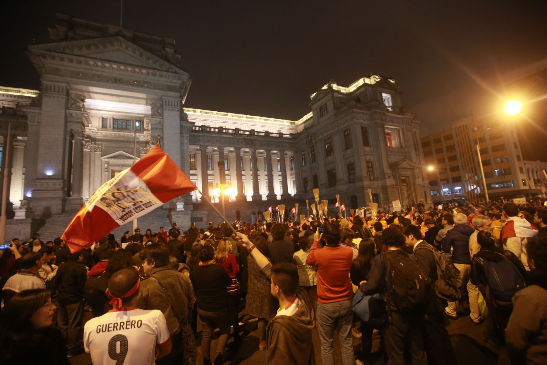 protestas andina jhony laurente 15 12 22