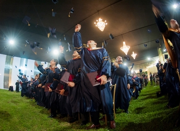 graduacion_mba_2013-1.jpg